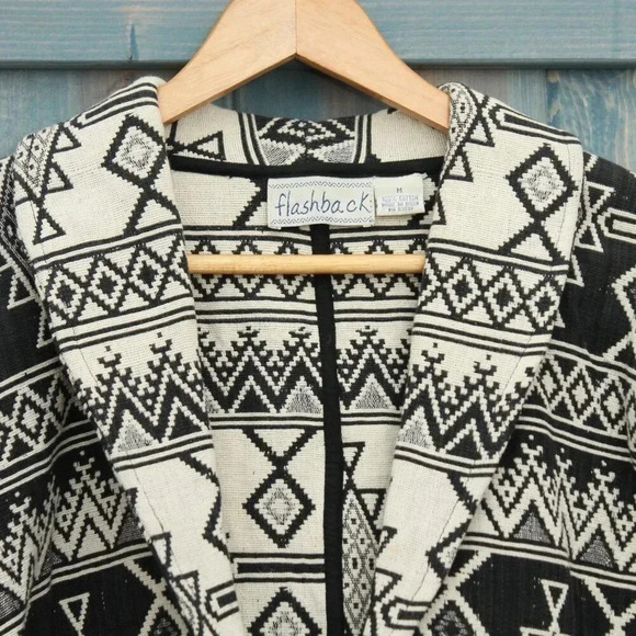 Vintage Flashback Black and White Southwest Tapestry Boho Jacket Bolero Size Med - Picture 3 of 9